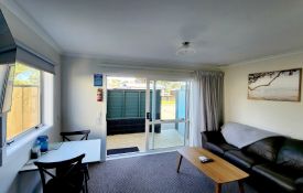 Unit 1, 1-Bedroom - living area